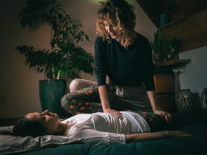 Regeneracja – Masaż Shiatsu – Zdjęcie główne Regeneracja - Japoński masaż Zen Shiatsu - Zdjęcie Główne